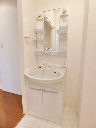 ウィスタリア・ガーデン ABの物件内観写真